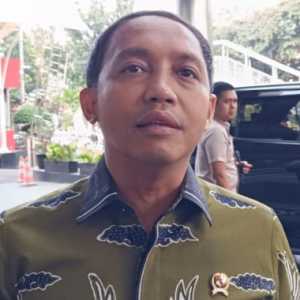 Saksi Kunci Pengembalian Uang Raja Juli Mangkir Panggilan KPK