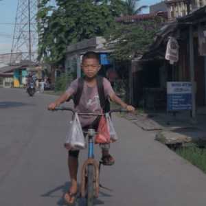 Sekolah Rakyat dan Mimpi Bocah Penjual Ikan
