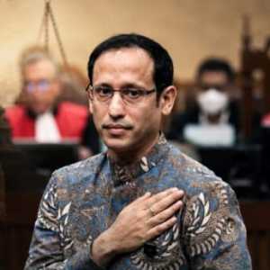Melampaui Hukum