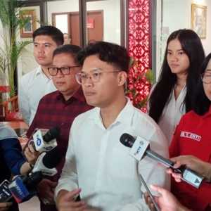 Hasto Ogah Tanggapi Kaesang Maju Nyaleg di Jateng
