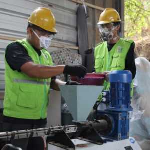 Pengolahan Sampah Plastik Jadi Peluang Ekonomi Baru