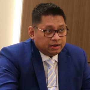 Pernyataan Hotman Paris Keliru Secara Konstitusional