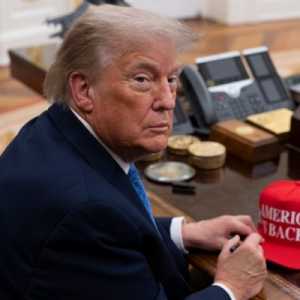 Trump Bersikeras Hapus Hak Kewarganegaraan AS Berdasarkan Kelahiran