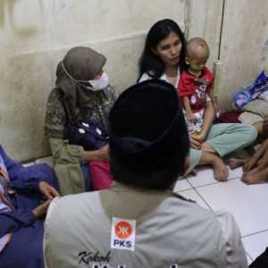 YPDBim-PKS Salurkan Bantuan untuk Balita Penderita Gizi Buruk