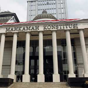 MK Putuskan Anggaran MBG harus Dipisah dari Pendidikan