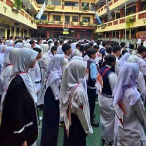 Sengketa Selesai, Warek II UIN Jakarta Buka MPLS di SMA/SMK Triguna