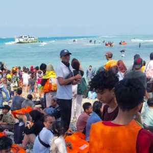 Evakuasi di Pulau Pari