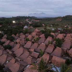 Desa Sade Terbakar, Ini Sejarah dan Asal-usul Masyarakat Suku Sasak