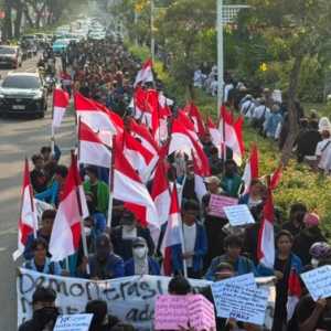 Setop Narasi Negatif
