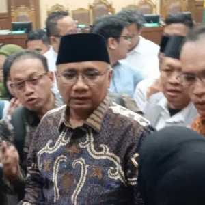 Yaqut Pertanyakan Kerugian Rp622 Miliar: Uang Negara Mana yang Berkurang?