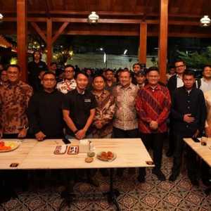 Gelar HUT Ke-4, Iwakum Salurkan Bantuan Jurnalis Terdampak PHK
