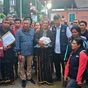 Kemensos Salurkan Santunan Korban Gempa Manggarai ke Ahli Waris