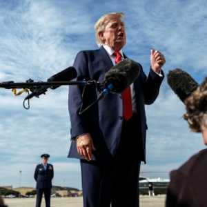 Perketat Imigrasi, Trump Bersiap Cabut 200 Ribu Visa WNA