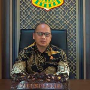 Tim 9 Geledah Rumah Febrie Adriansyah di Kebayoran Baru