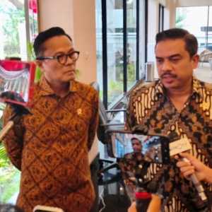 Pemerintah Pangkas Bunga Kredit Mekaar Jadi 8 Persen, Berlaku September