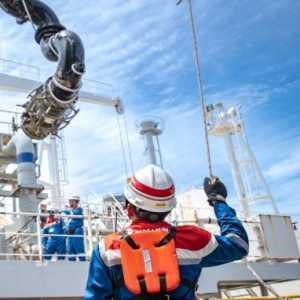 Terminal LNG PT Perta Arun Gas Jadi Pusat Baru Bisnis Gassing Up and Cooling Down