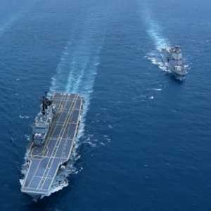 2 Fregat dan Pesud TNI AL Kawal Kedatangan Kapal Induk Garibaldi