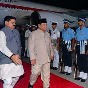Perdana sebagai Anggota Penuh, Prabowo Hadiri KTT BRICS di India