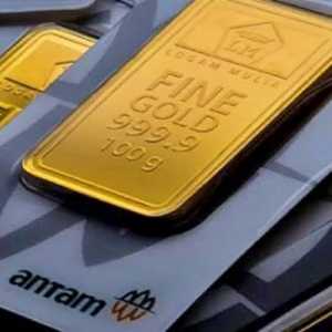 Emas Antam Ambruk Rp30.000, Termurah Dibanderol Rp1,3 Juta