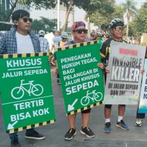 KPBB Tolak Usulan Pembongkaran Lajur Sepeda di Jakarta