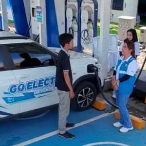 PLN Perluas SPKLU Signature Dukung Ekosistem Kendaraan Listrik