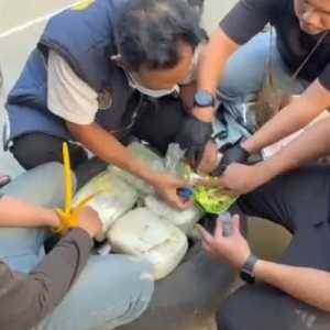 Bareskrim Tangkap Kurir Sabu Jaringan Rutan Surabaya