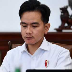 Gibran Masih Bocil, Lebih Cocok Jadi Camat Ketimbang Wakil Presiden