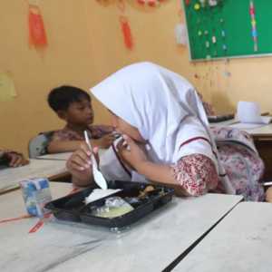 Program Makan Bergizi Jadi Ruang Belajar Siswa Memahami Layanan Publik