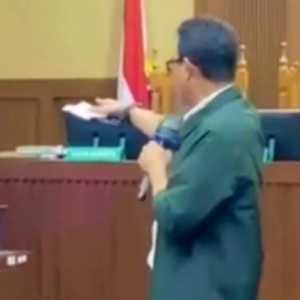 Faizal Assegaf Ngamuk ke Jaksa KPK: Dasar Apa Bawa Saya ke Tempat Ini?