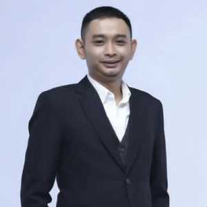 Gerilya Diplomasi: Menjahit Kepentingan Nasional di Panggung Global