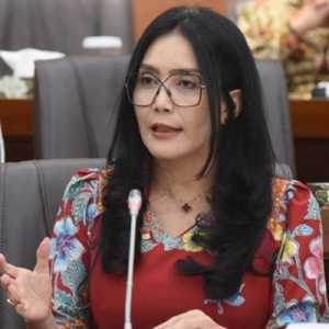 Rieke Dorong Perlindungan Khusus Pekerja Media Lewat RUU