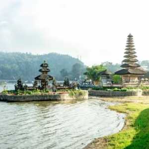 Sektor Pariwisata RI Stagnan, Indonesia Kalah Cepat dari Vietnam