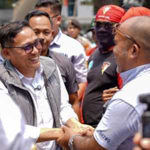 Terima Aspirasi Buruh
