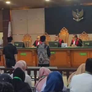 Ijon Proyek Bekasi, Ade Kuswara Divonis 6 Tahun Penjara