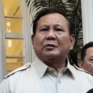 Prabowo Pantau Aktivitas Anak Krakatau, Warga Diminta Tenang dan Tetap Waspada