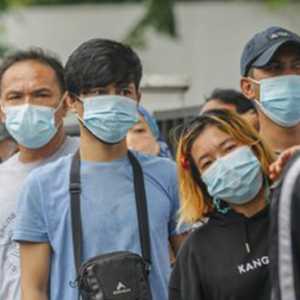 Warga Jakarta Jangan Panik Sebaran Abu Vulkanik Anak Krakatau