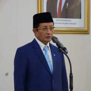 Menag Lantik Basnang Said sebagai Dirjen Pesantren Pertama