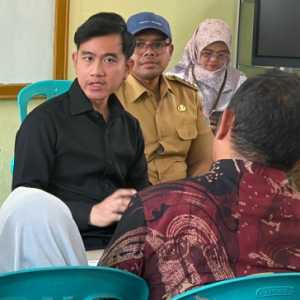Temui Orang Tua Siswa Korban Keracunan MBG, Gibran Janji Investigasi