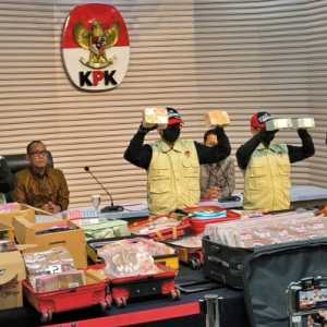 KPK Sita Rp106,3 Miliar dari OTT BPN, Uang Disimpan di Rumah Tangan Kanan Nusron