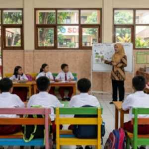 Waspada Abu Vulkanik, Disdik DKI Perintahkan Sekolah Jarak Jauh