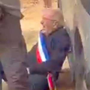 Wali Kota Prancis Dipukuli Warga Israel di Tepi Barat