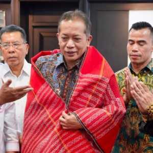 Kemenkop Dorong Produk Lokal Danau Toba Naik Kelas