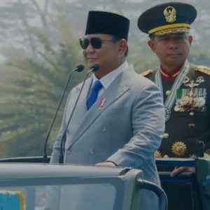 Prabowo Pimpin Upacara HUT ke-81 TNI di Cilangkap
