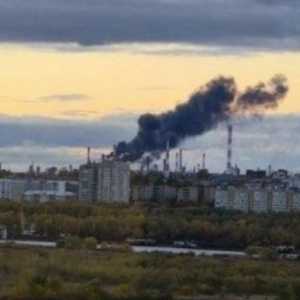 Ukraina Serang Kilang Minyak Terbesar Rusia di Siberia