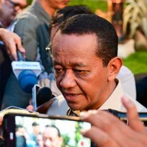Prabowo Bertemu Bahlil, Bahas Listrik Desa hingga Pabrik Baterai CATL-Antam