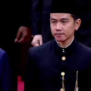 Dua Tahun Prabowo-Gibran, Rupiah Babak Belur dari Rp15.465 ke Rp18.050 per Dolar AS