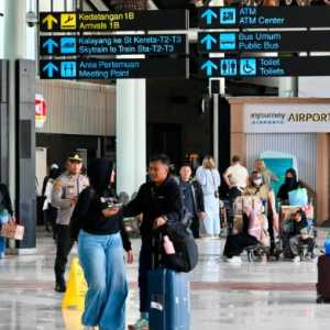 Harga Tiket Pesawat Diproyeksi Turun 12 Persen Selama Libur Nataru