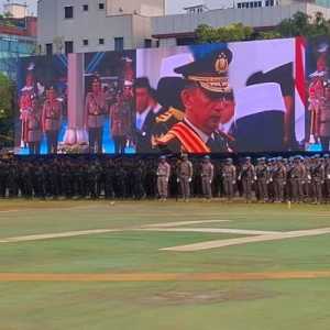 Kapolri Berganti, Jenderal Sigit Serahkan Panji Tribrata ke Jenderal Suyudi