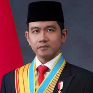 Surati DPR, Relawan Tolak Usulan Pemakzulan Wapres Gibran