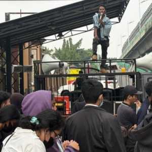 Mahasiswa Demo Mabes Polri, Jangan Kriminalisasi Pegawai PLN